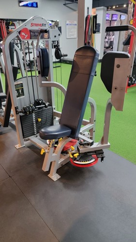 Strive pec fly machine - pec,