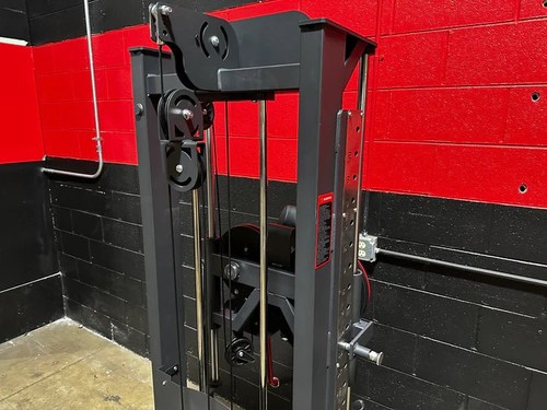 Pin loaded pec fly - fly, /